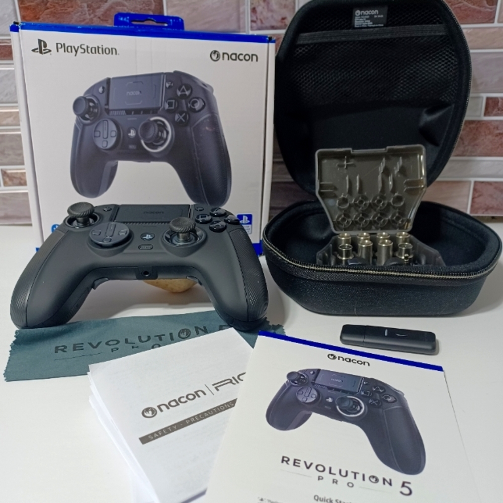 Nacon REVOLUTION 5 PRO